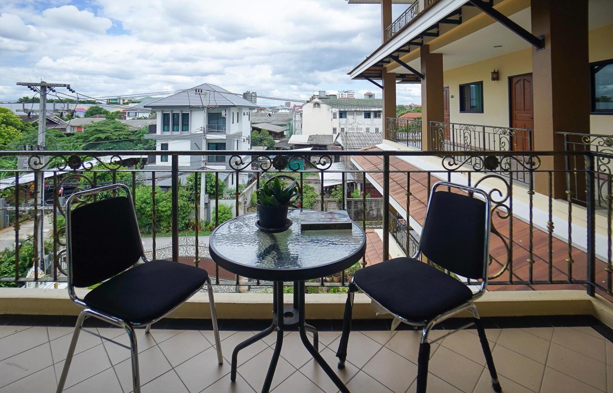 Laph Kham House Aparthotel Chiang Mai Exterior foto