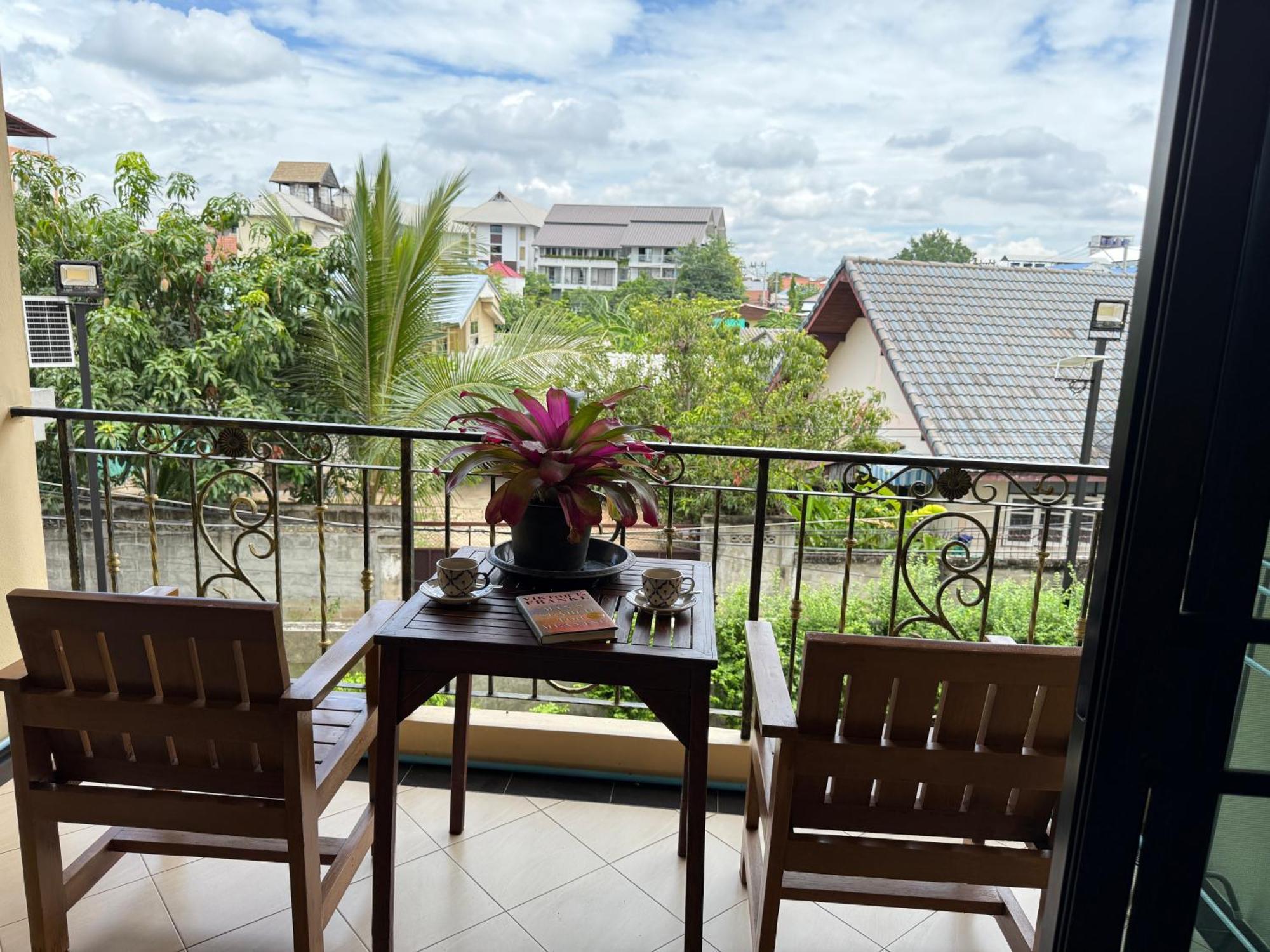 Laph Kham House Aparthotel Chiang Mai Exterior foto