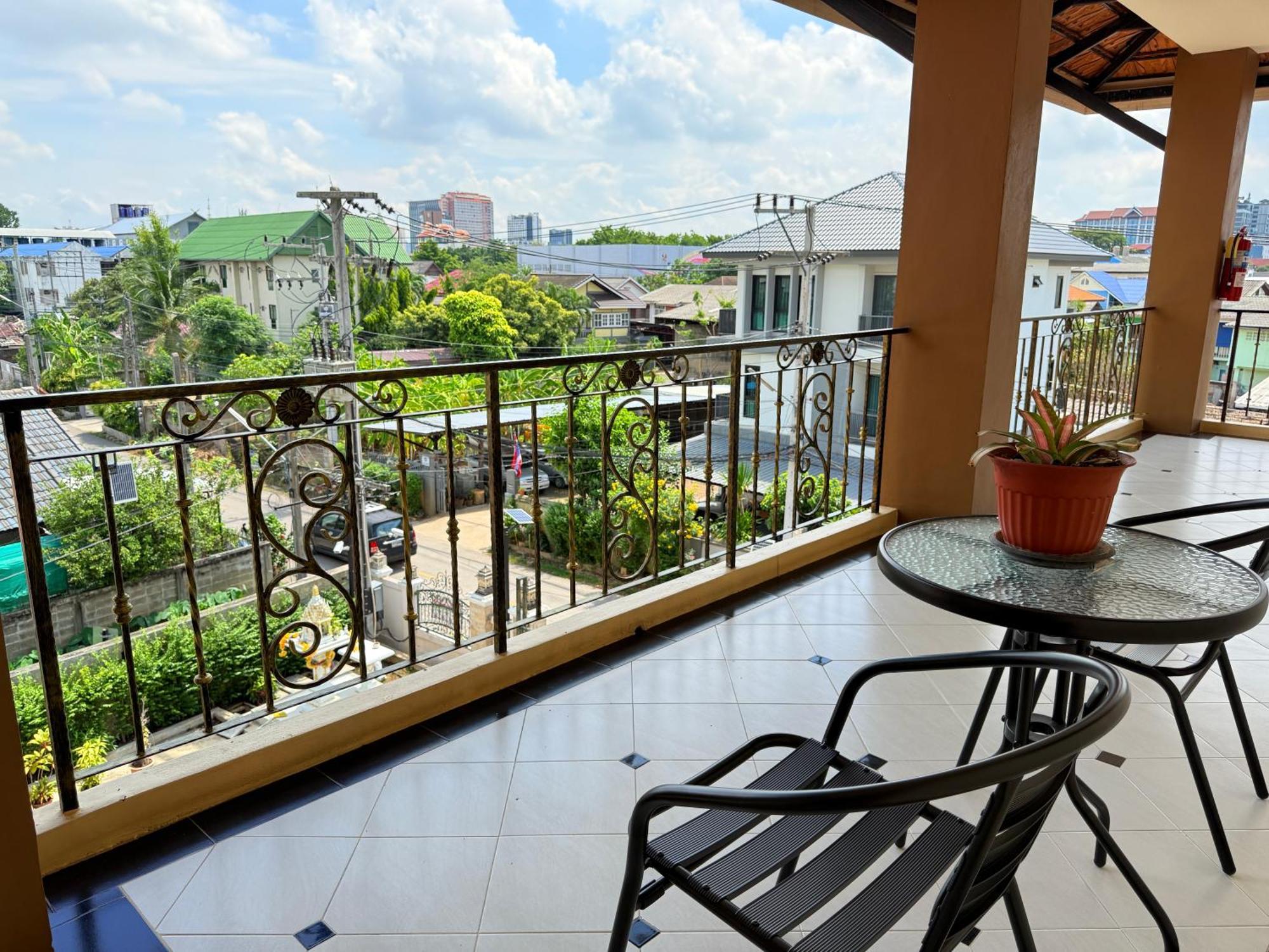 Laph Kham House Aparthotel Chiang Mai Exterior foto